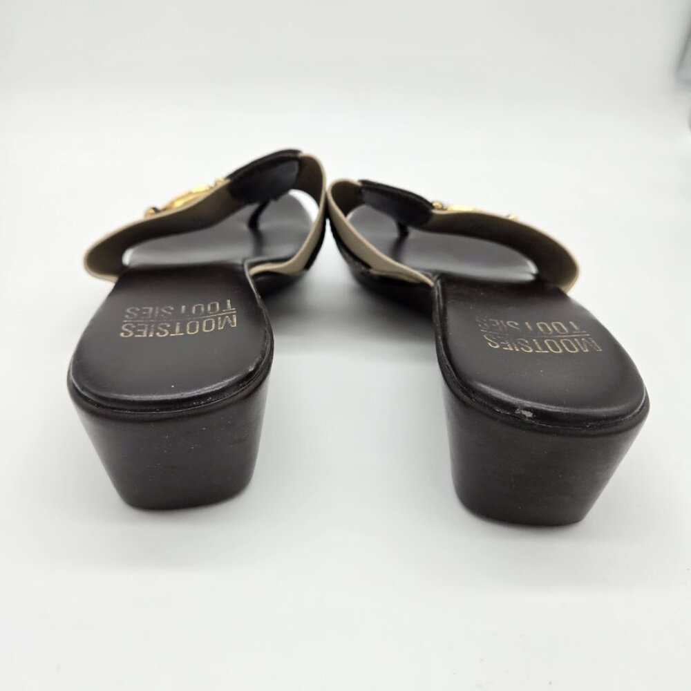 Mootsies Tootsies Womens Brown TStrap Flip Flops Sandals Sz 8 Equestrian Elastic - Picture 5 of 11